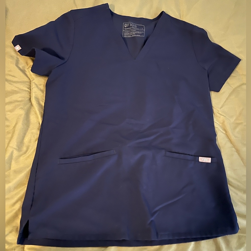Navy Figs Casma Scrub Top